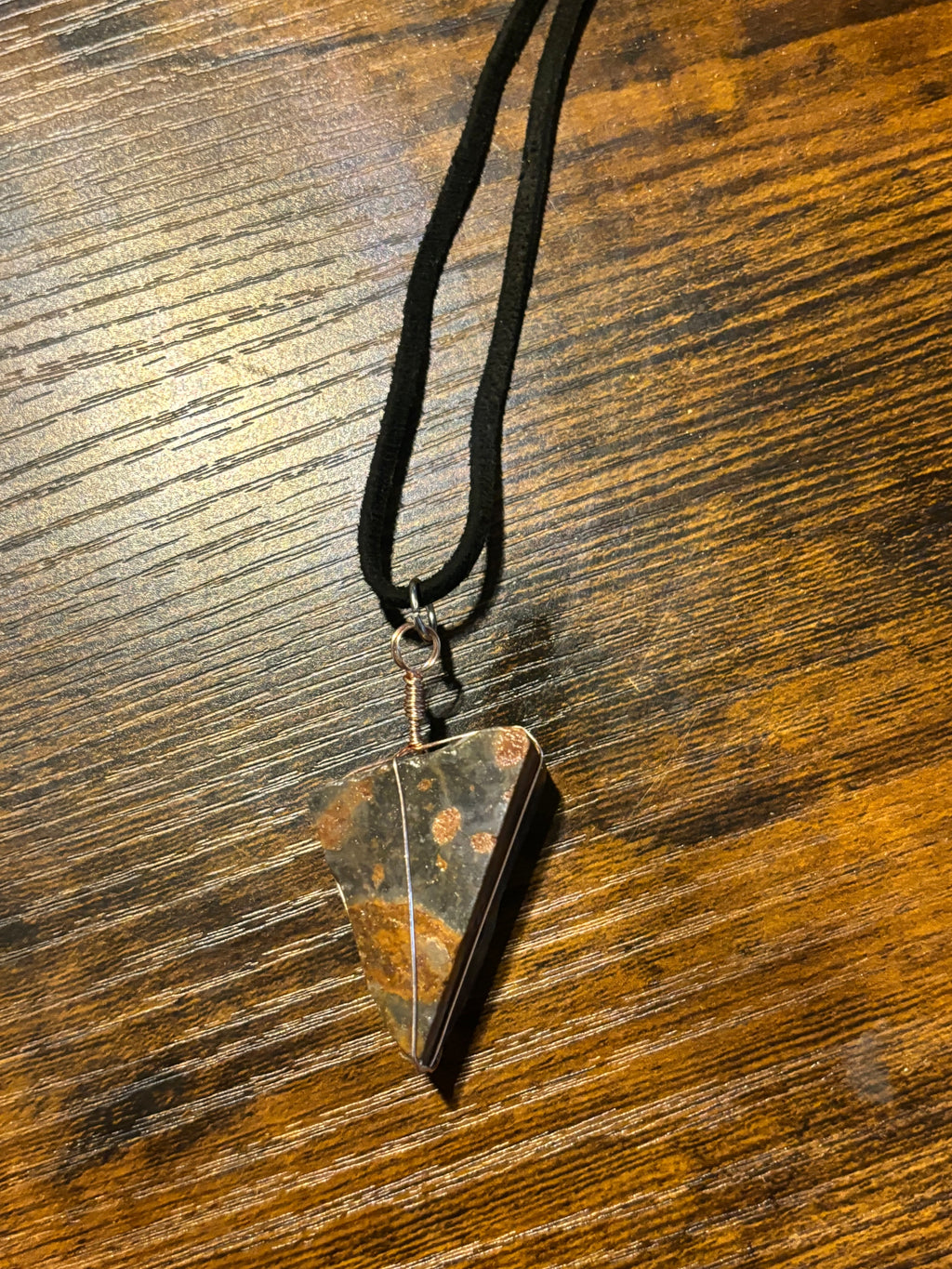 Wire Necklace Triangle- Chert with Iron Bands
