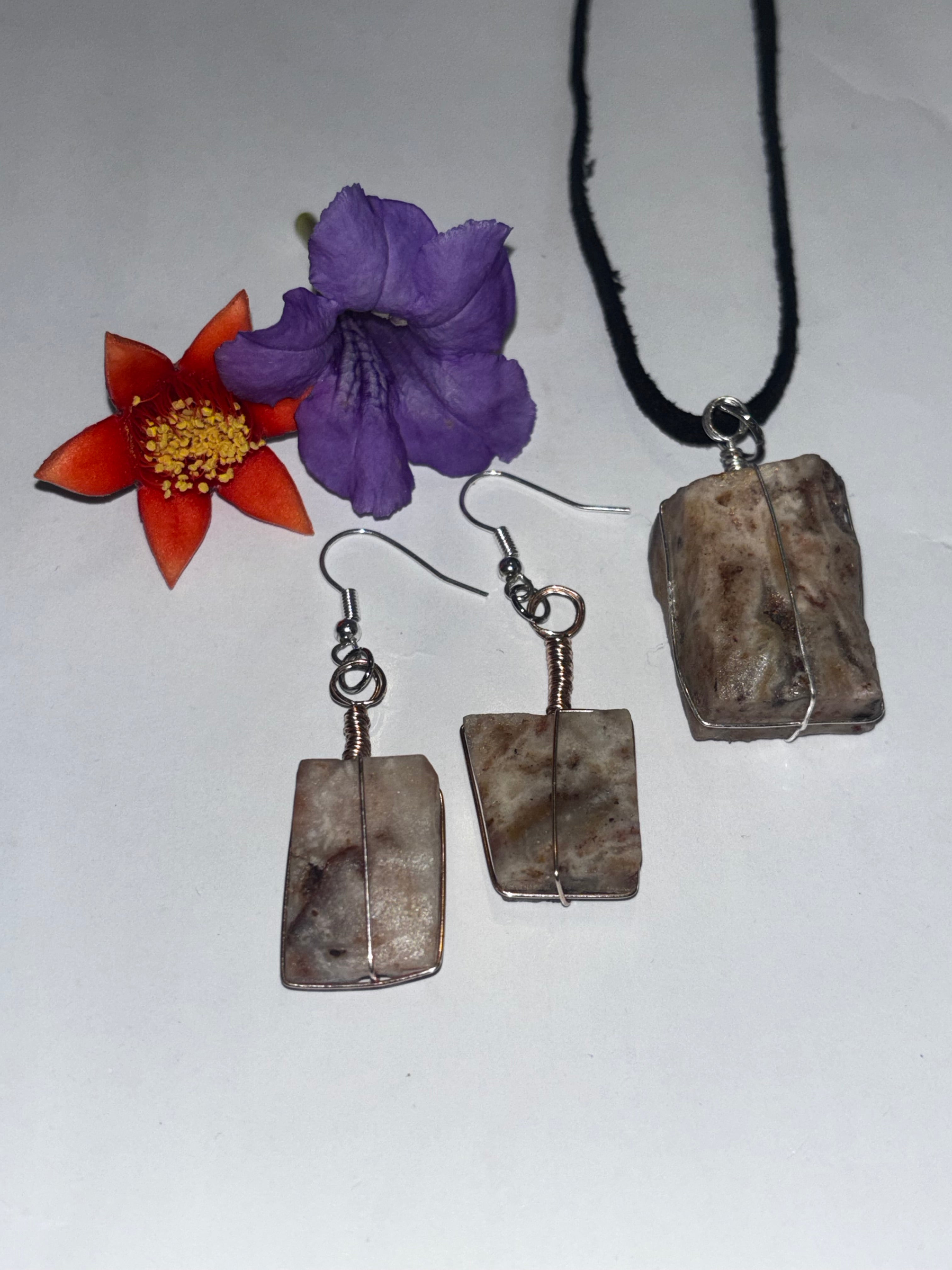 Rose Lined Cave Corral Necklace Earring Set